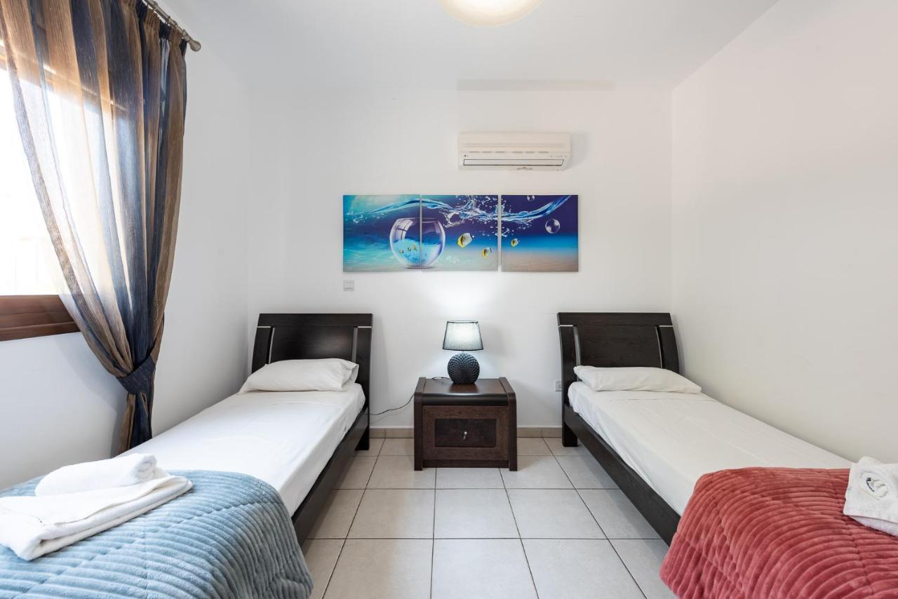 Sea Front Oceanus H3 By Ezoria Villas أيا نابا المظهر الخارجي الصورة